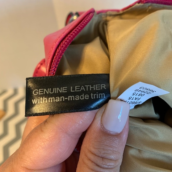 Giani Bernini Crossbody Bag 9 1/2” x 9 1/2” x 3” with Multiple Pockets - Picture 4 of 16